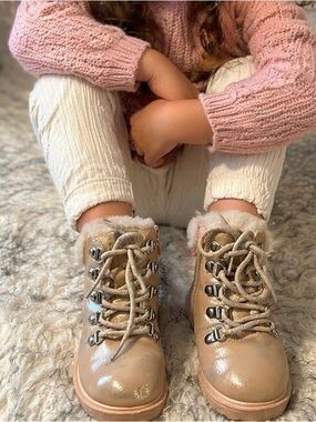 Kids Faux-Fur Lined Lace-Up Boots in Shiny Beige